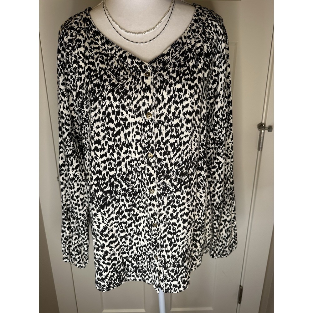 Faded Glory Black White Animal Print Blouse Women Small (4-6) Top Long Sleeve